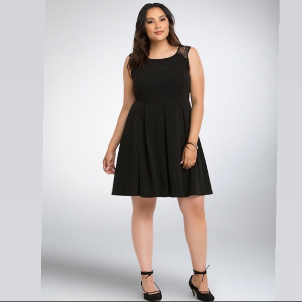 Torrid lace back skater midi dress size 3 LBD